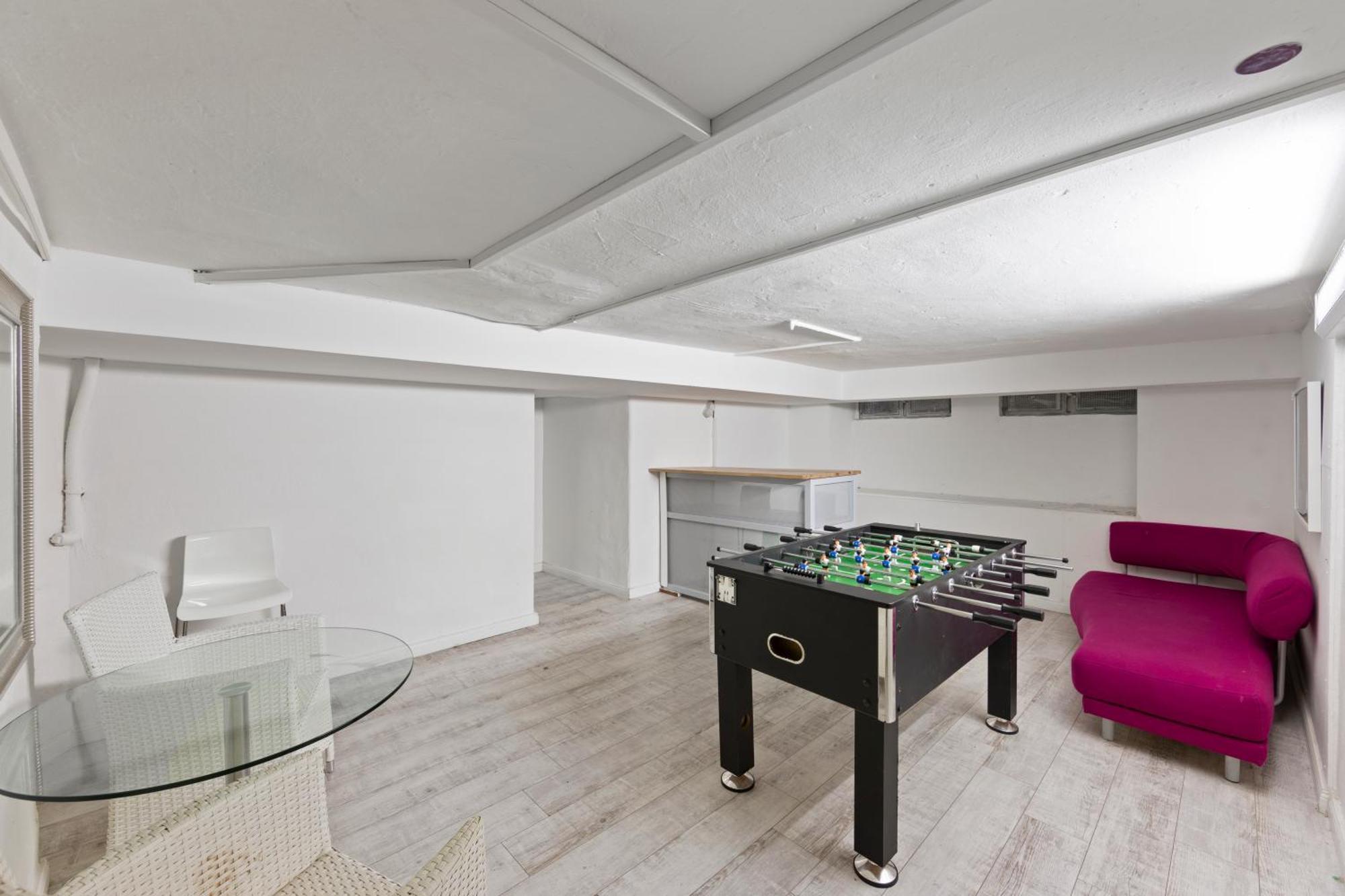 Primeflats - Big Family Apartment Schoeneberg Berlim Exterior foto